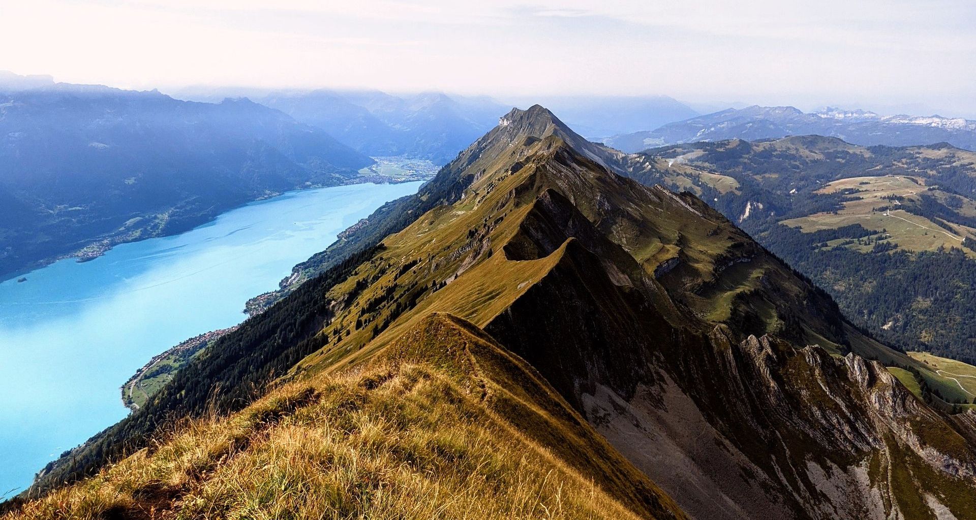 Brienzergrat mit Blick auf den Brienzersee